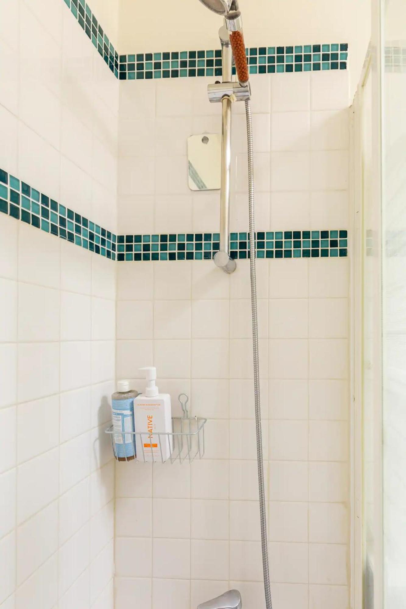 Chambre 2 Pers, Repas Et Taxi Cdg Extra Aulnay-sous-Bois Exteriér fotografie